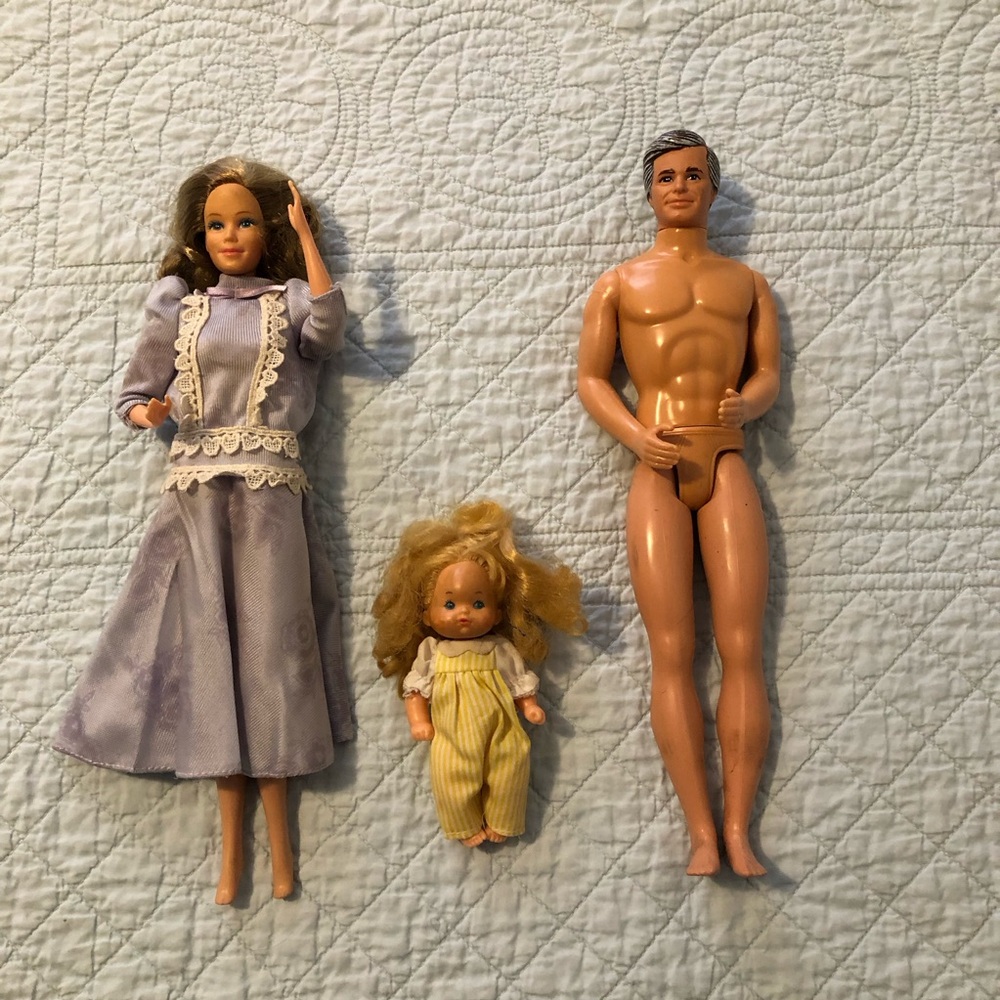 Mattel Barbie The Heart Family dolls bundle.